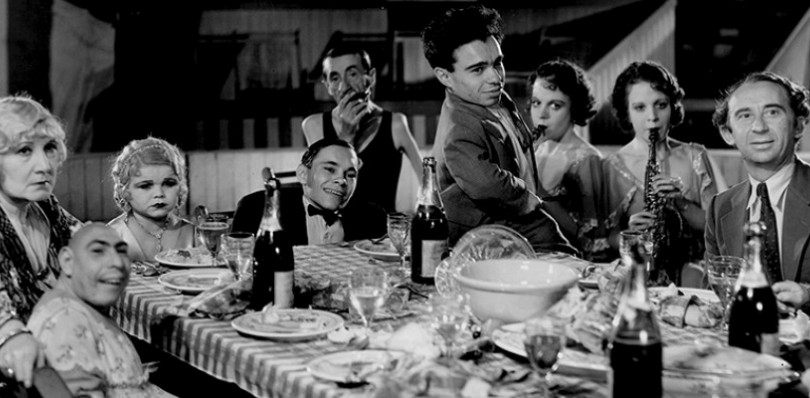 Imagen de Freaks © 1932. Película producida por Metro-Goldwyn-Mayer (MGM). Todos los derechos reservados.